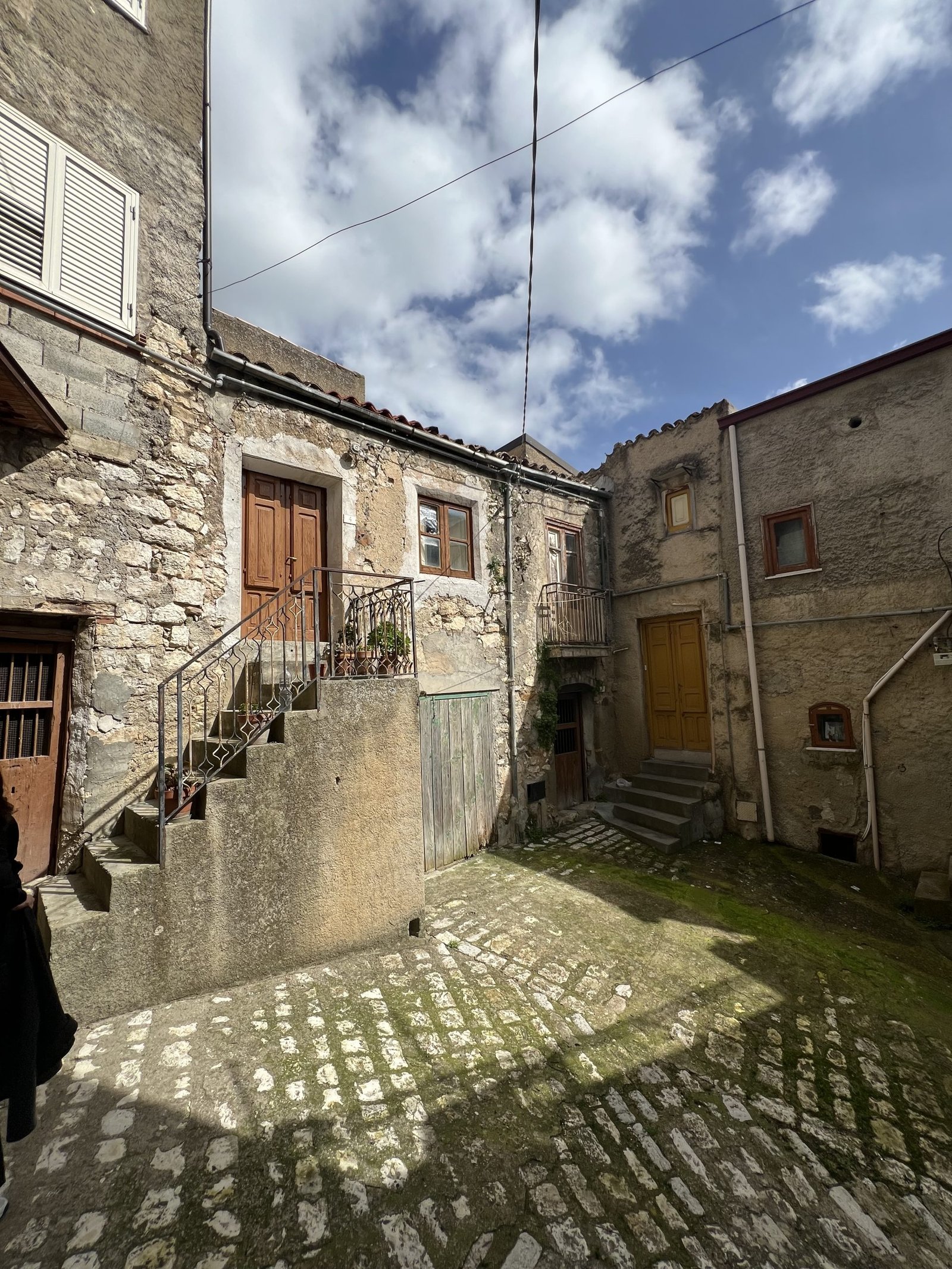 1 Euro Property